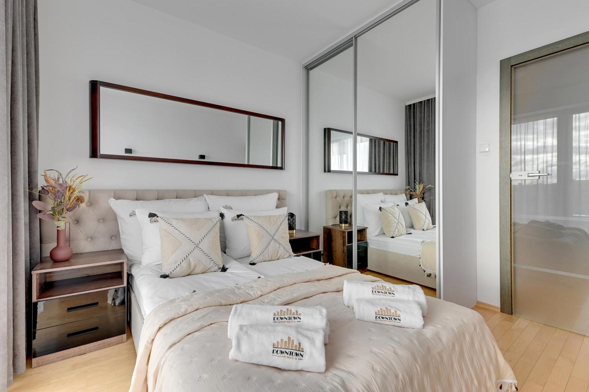 Nad Stawem By Downtown Apartments Gdansk Bagian luar foto